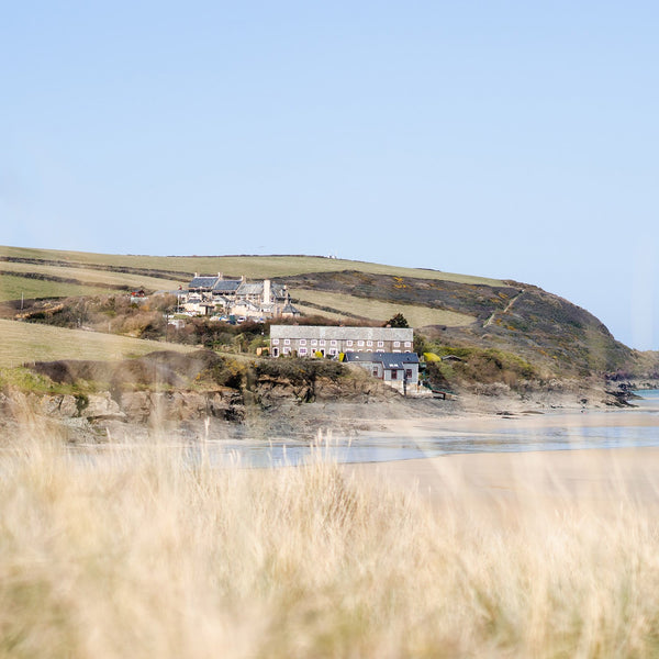 HAWKERS COVE